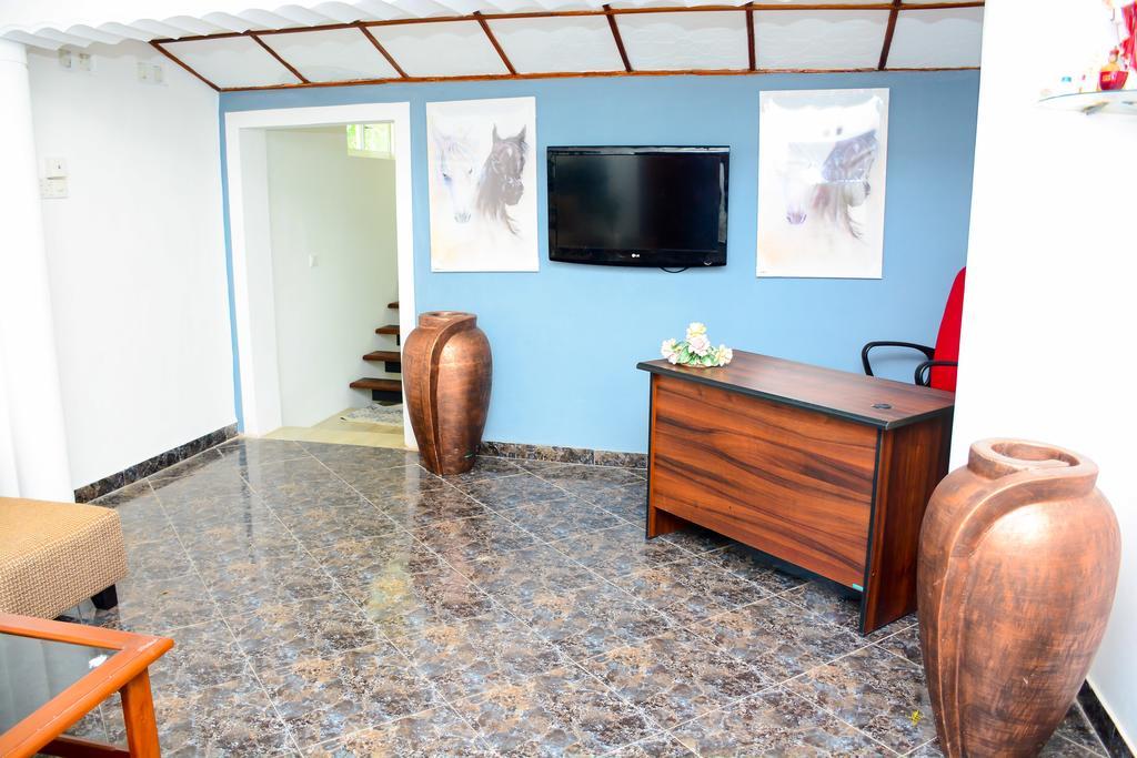 Mama Beach Villa Negombo Exteriör bild